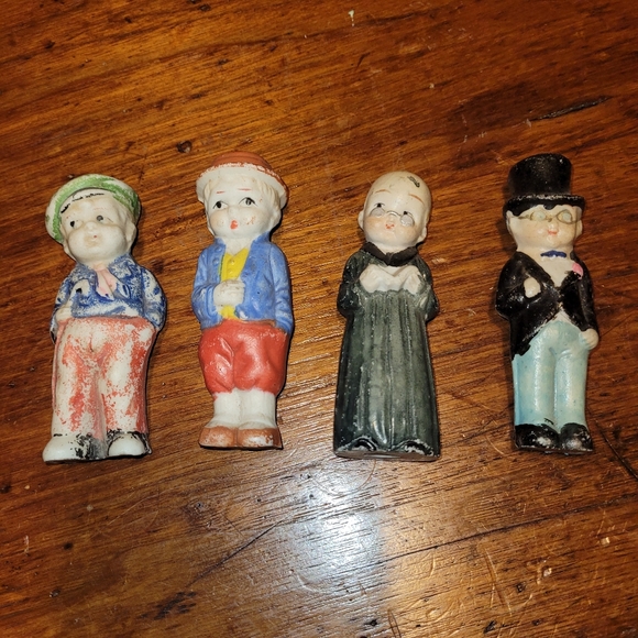 Vintage set of Mini Ceramic People - Picture 4 of 7
